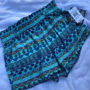 BeBop Multi colored printed shorts Size S